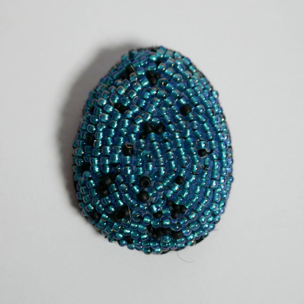 Beaded Egg Brooch - Song Thrush